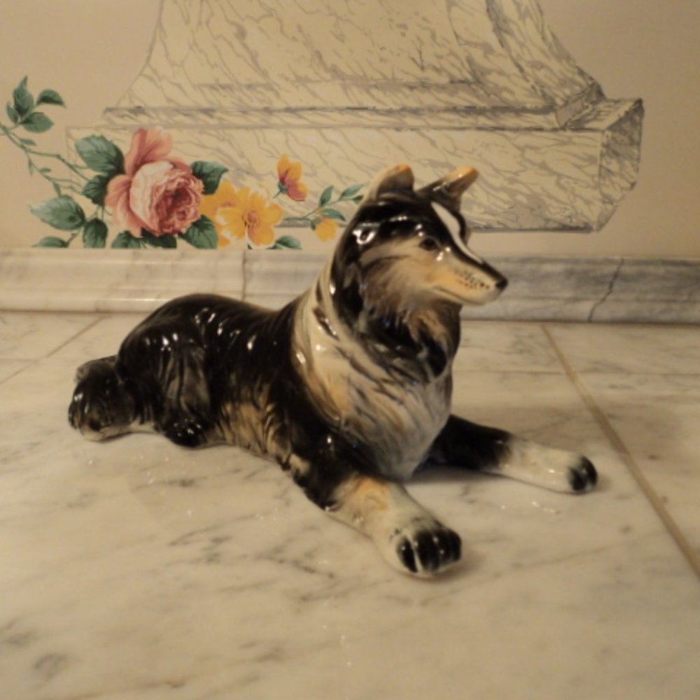 vintage Collie dog figurine~ Japan~ 9.5" long